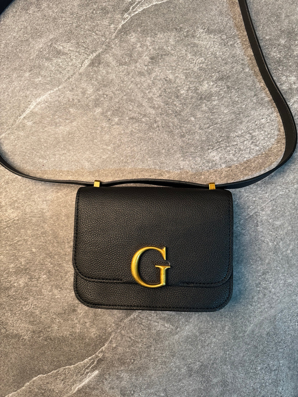 Bolso guess