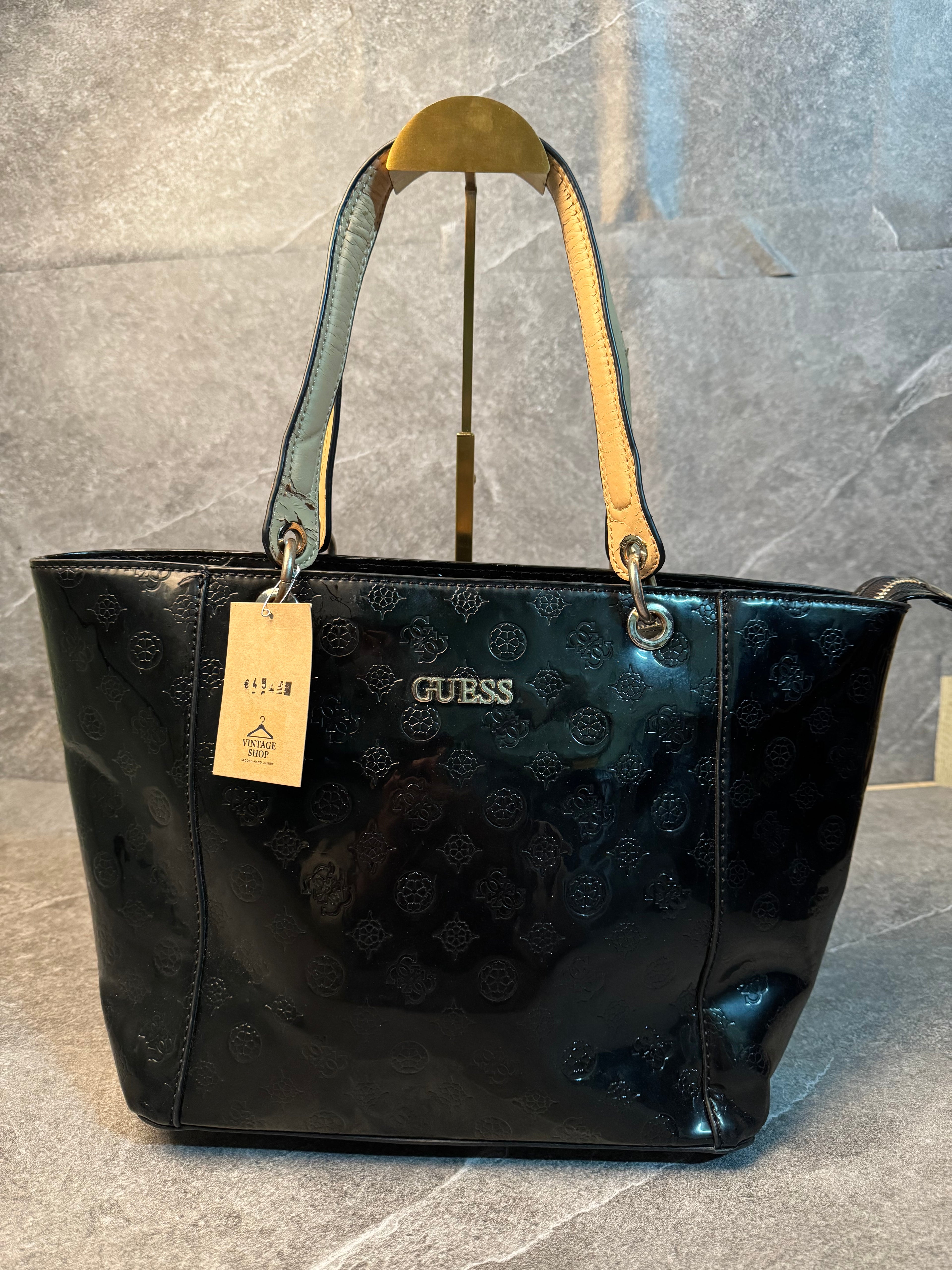 Bolso guess
