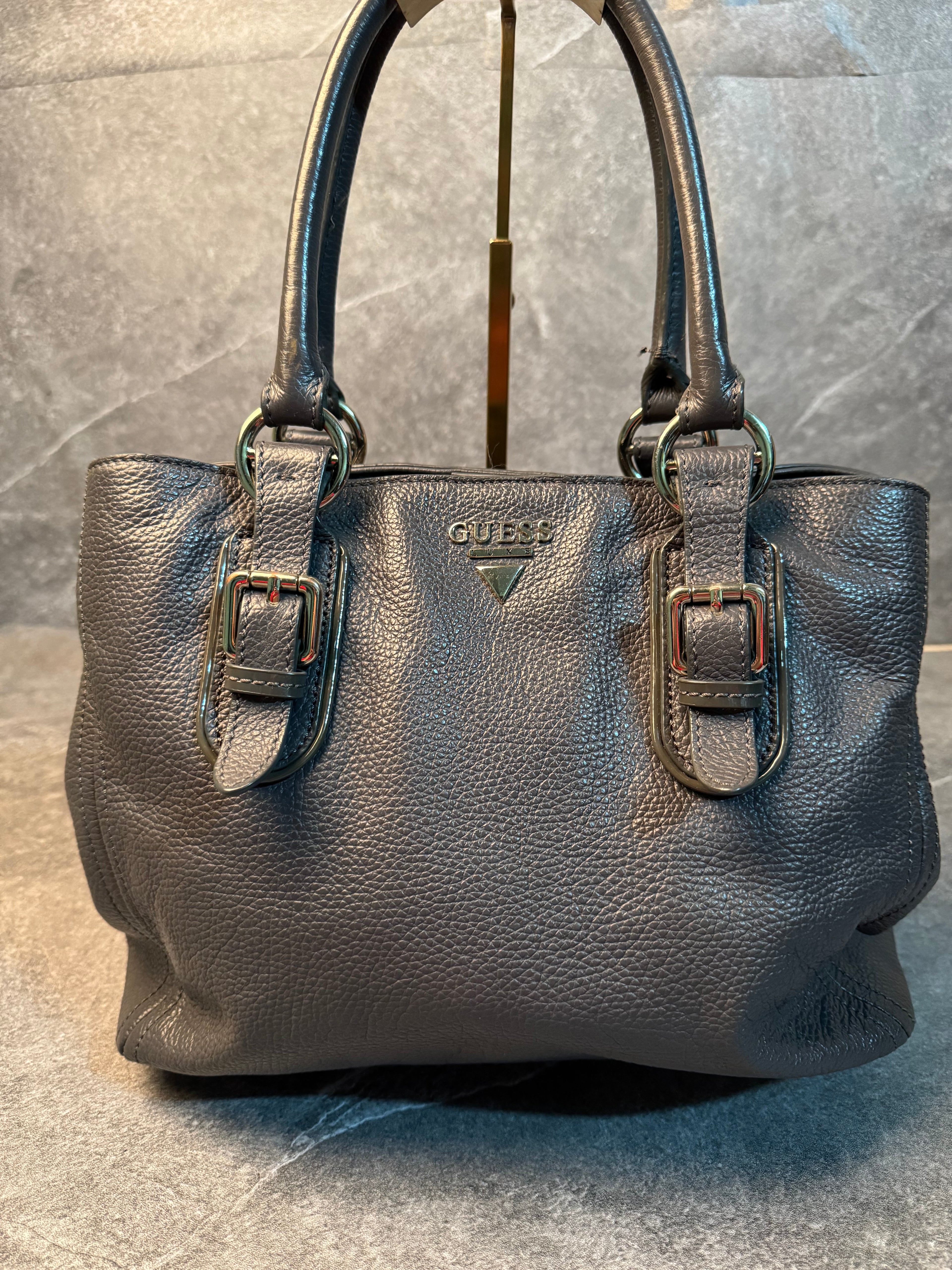 Bolso guess
