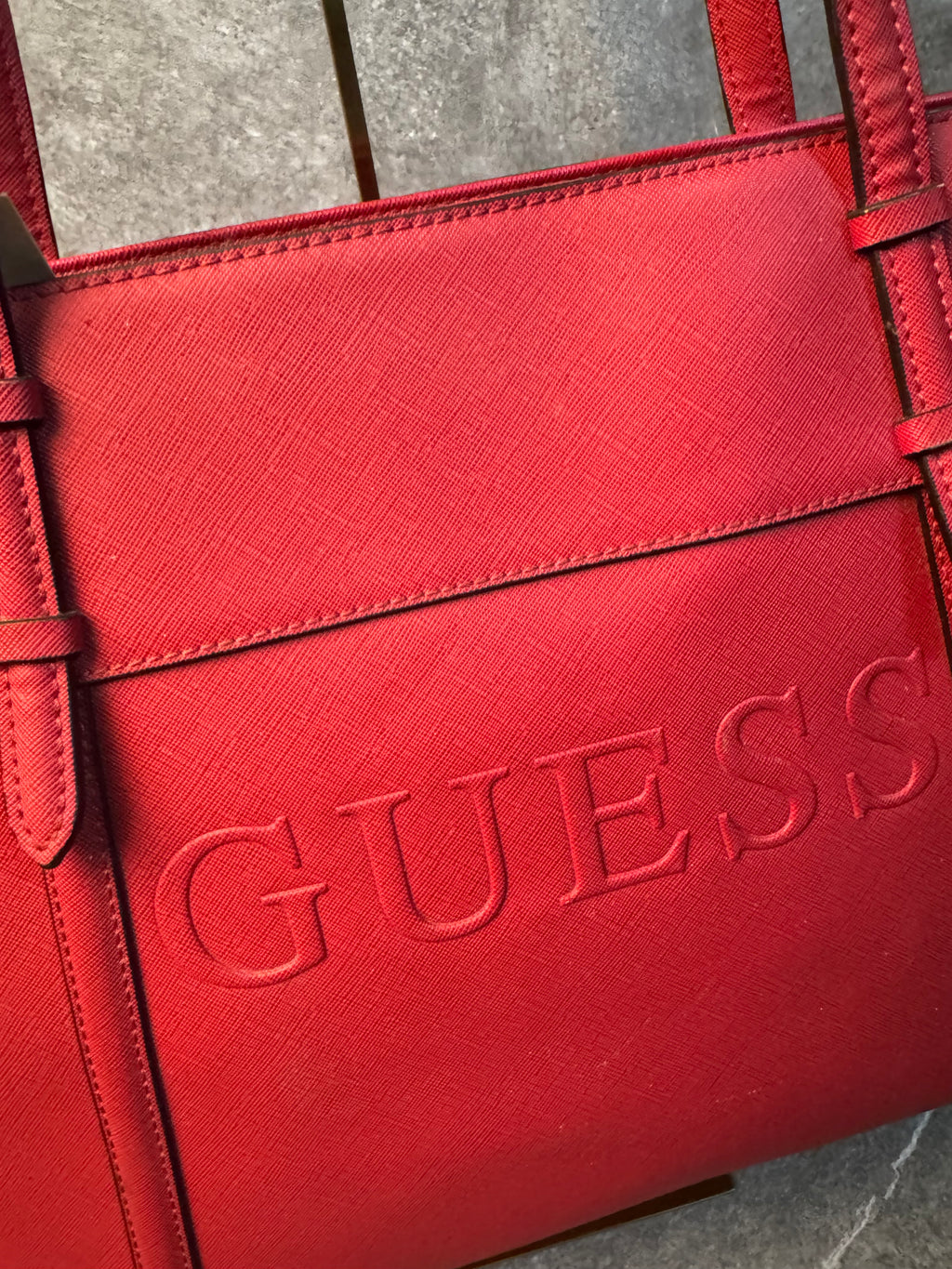 Bolso guess